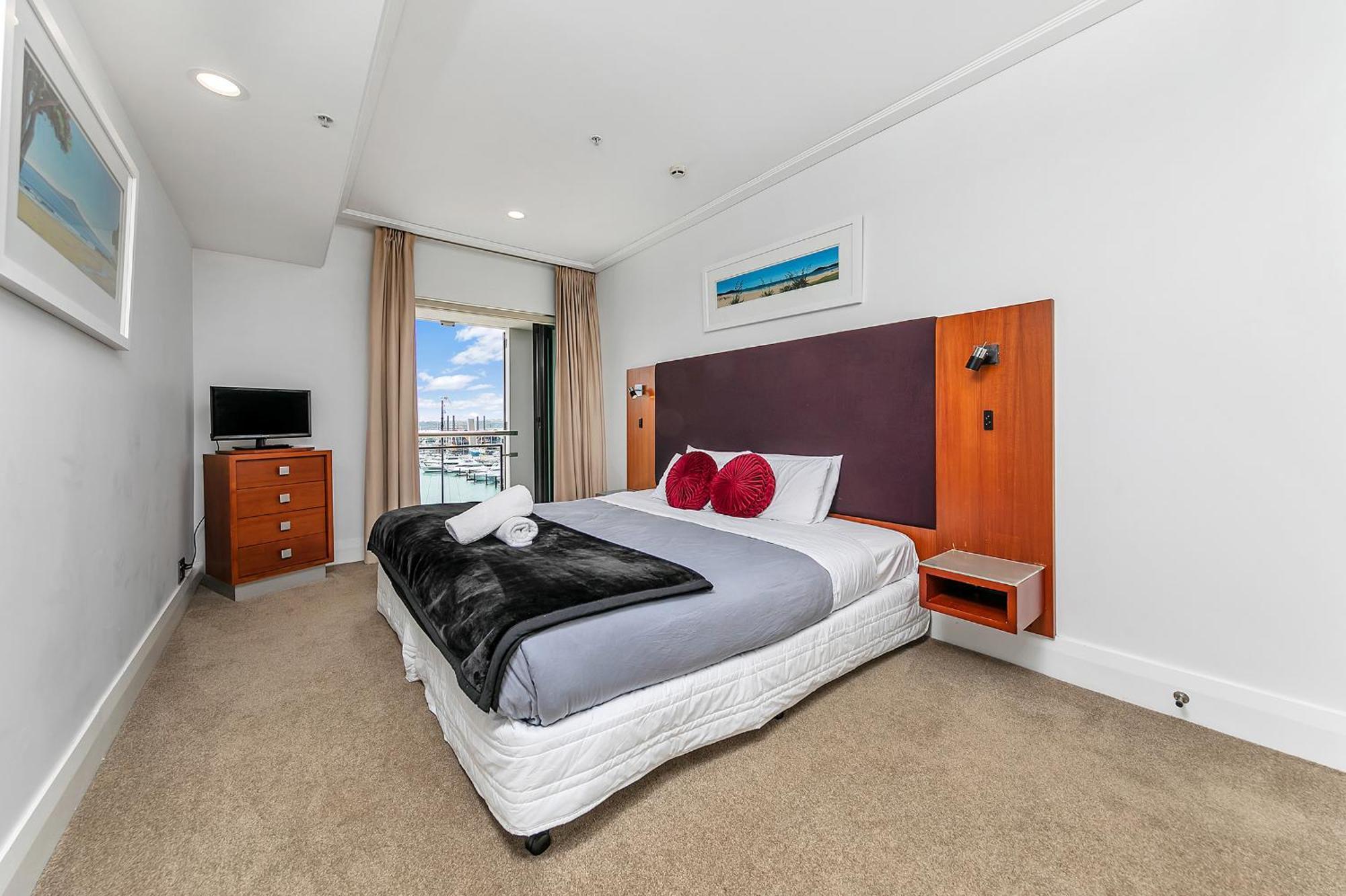 Sophisticated Spacious Apt W Stunning Harbour View Окленд Экстерьер фото