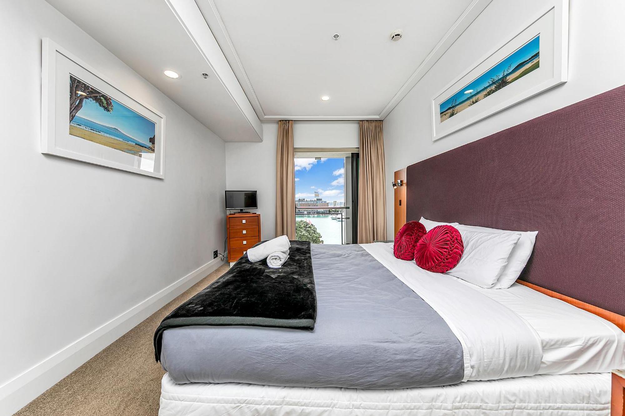 Sophisticated Spacious Apt W Stunning Harbour View Окленд Экстерьер фото