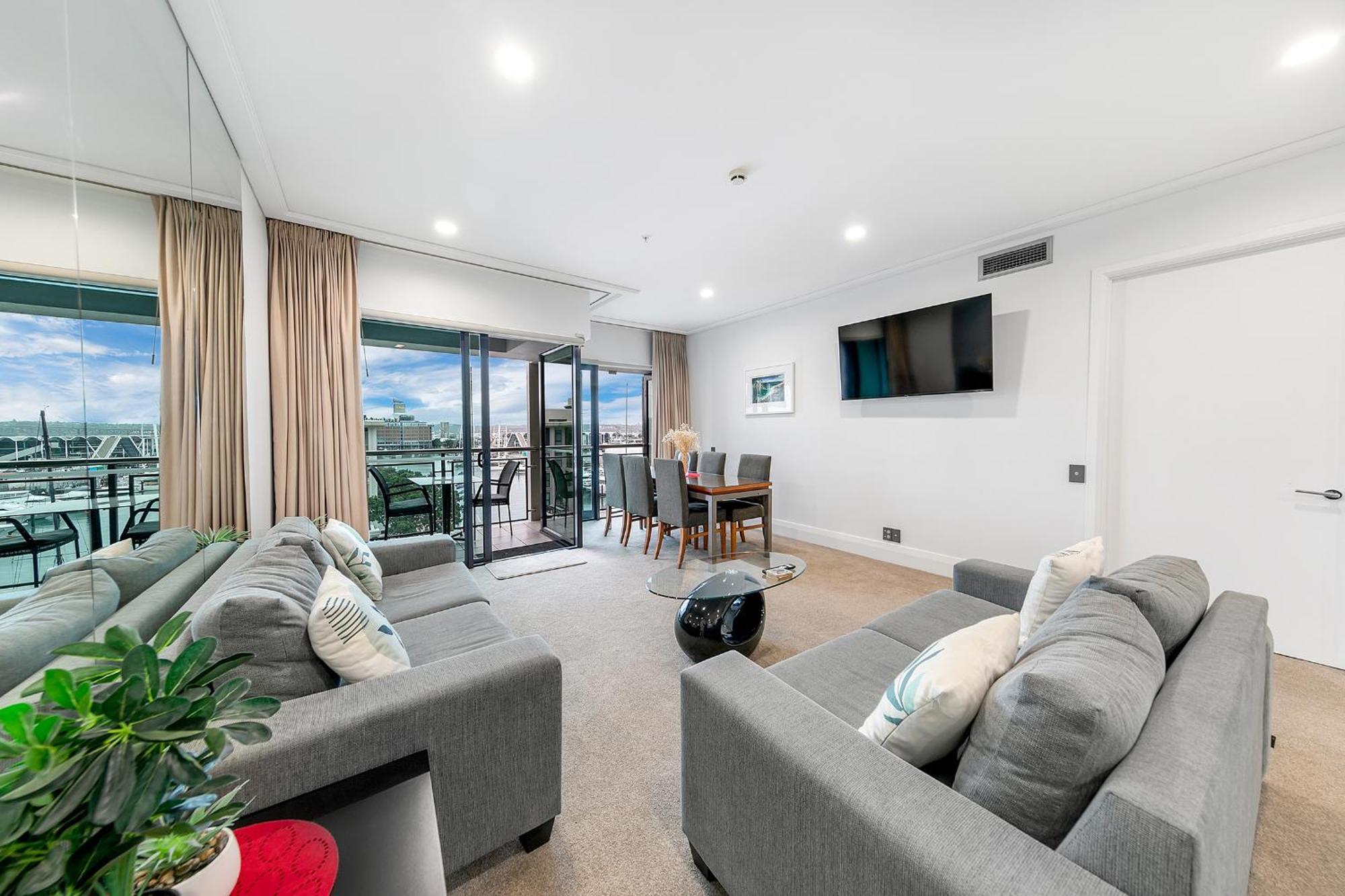 Sophisticated Spacious Apt W Stunning Harbour View Окленд Экстерьер фото